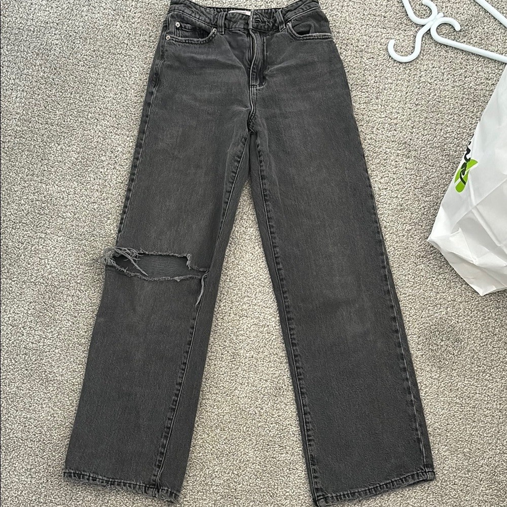 Black Straight Leg High-Waisted Jeans with Distressed Detail
